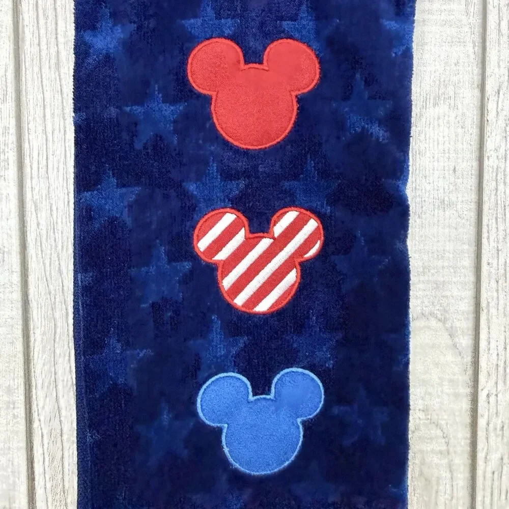 Disney Americana Mickey Mouse Patriotic Red White & Blue Hand Towel 25”x16” New